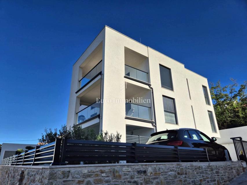 Tisno – Appartamento al secondo piano con vista mare