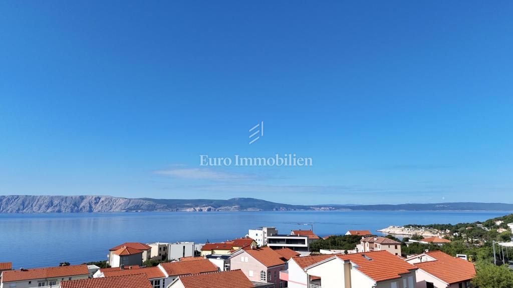 Povile, Appartamento ristrutturato con 2 posti auto