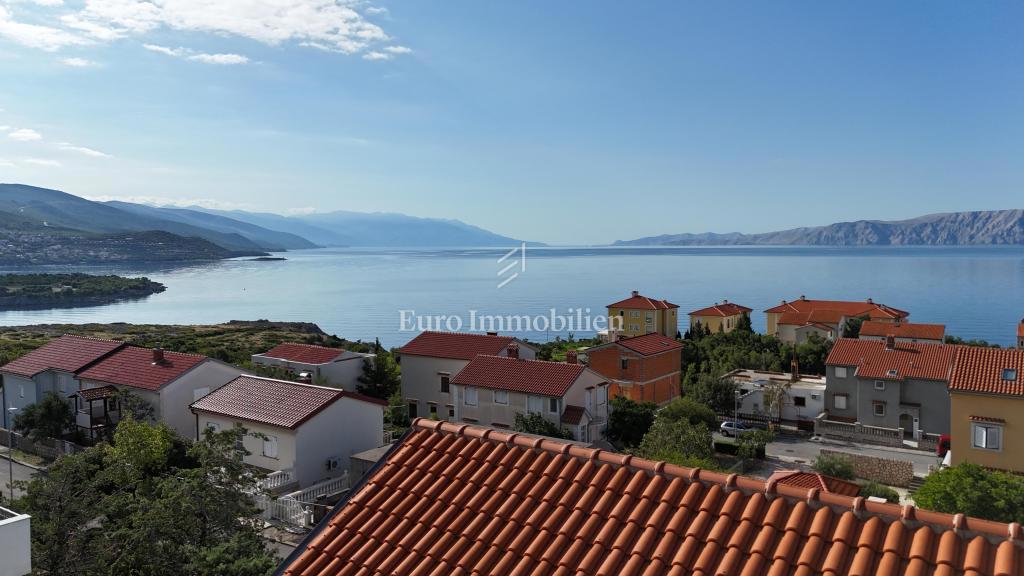 Povile, Appartamento ristrutturato con 2 posti auto