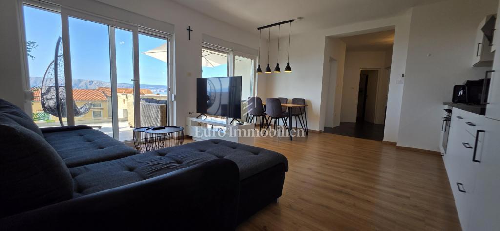 Povile, Appartamento ristrutturato con 2 posti auto