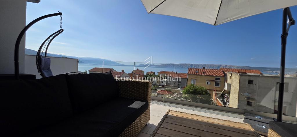 Povile, Appartamento ristrutturato con 2 posti auto