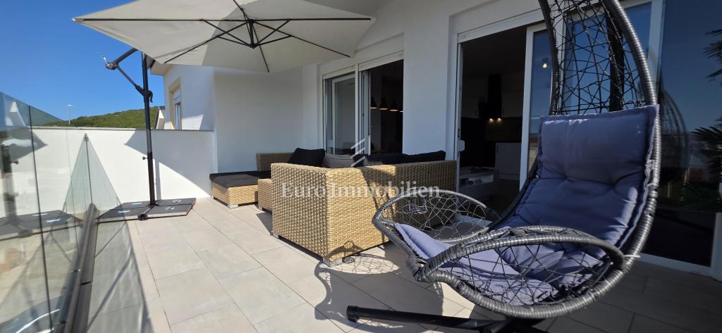 Povile, Appartamento ristrutturato con 2 posti auto