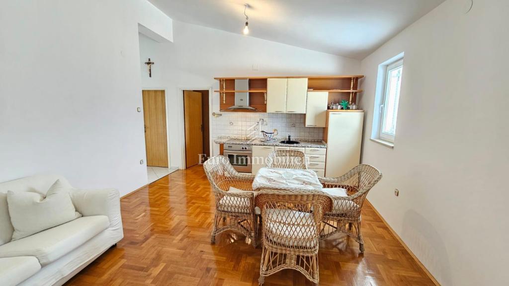 Dramalj – Appartamento con splendida vista mare