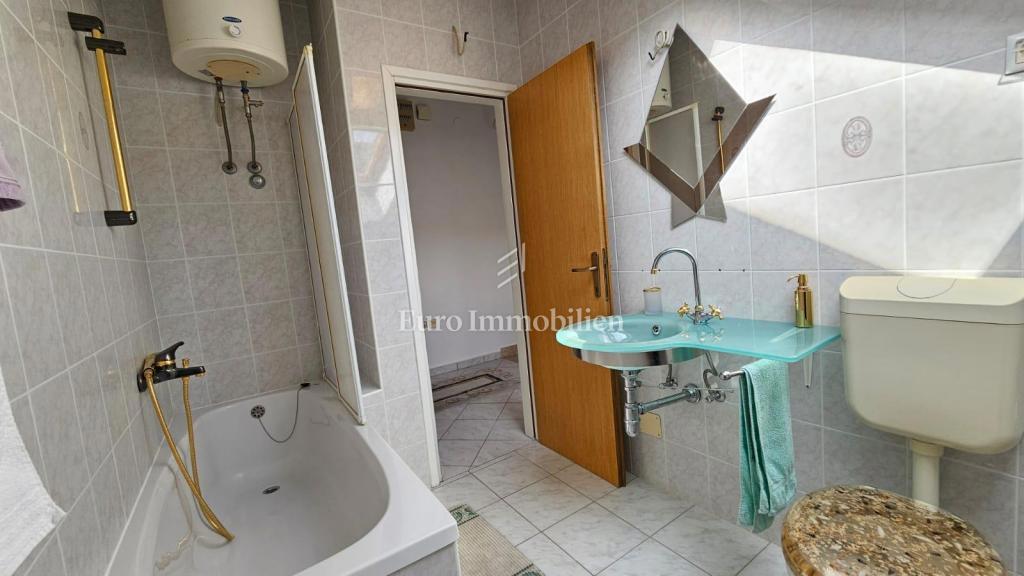 Dramalj – Appartamento con splendida vista mare