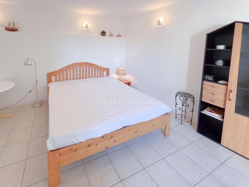 Splendida Casa Familiare dallo Stile Autentico