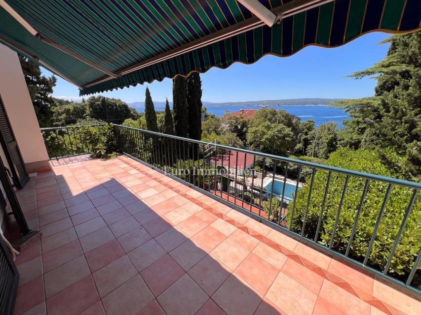 Splendida Casa Familiare dallo Stile Autentico