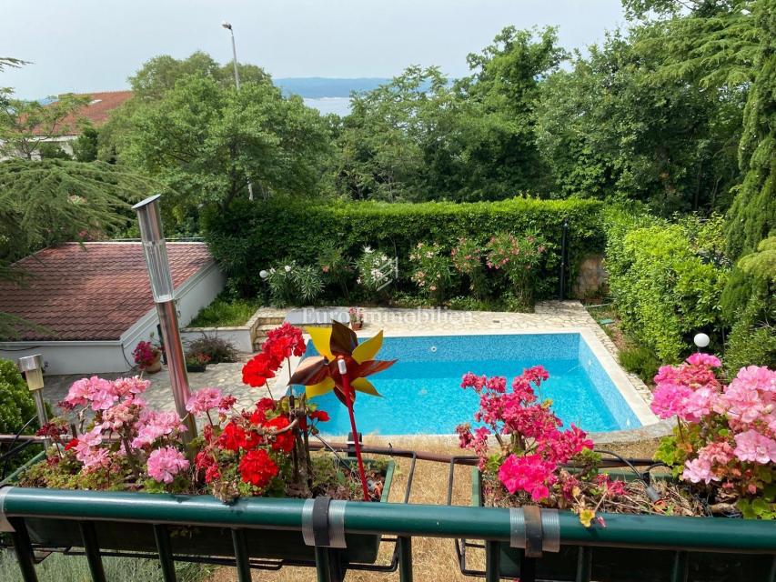 Splendida Casa Familiare dallo Stile Autentico