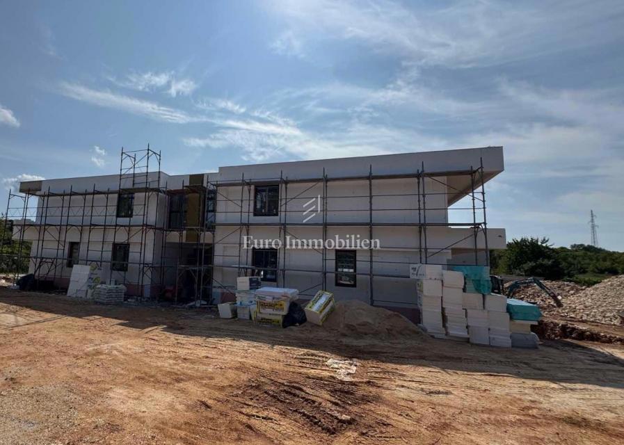 Istria, Rovigno – Nuovo appartamento con giardino