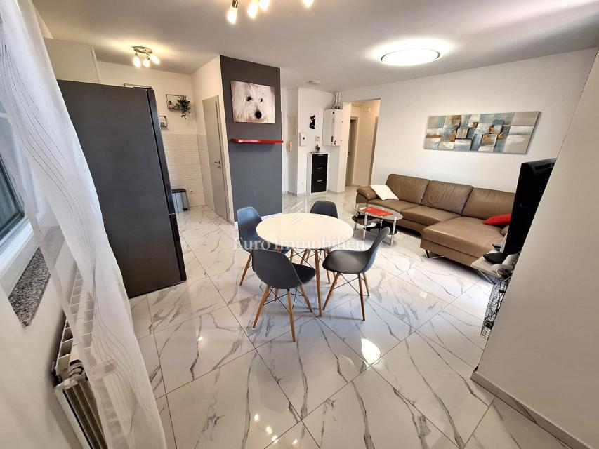 Città di Krk, Appartamento con terrazza a 300 m dal mare