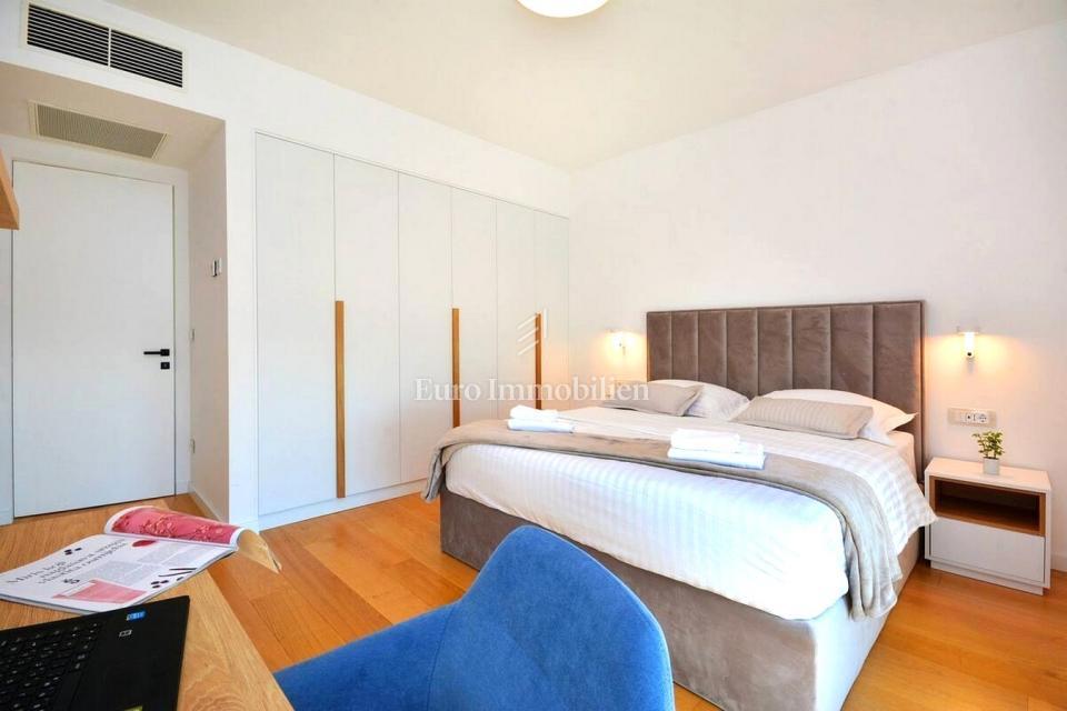 Villa di lusso con piscina e vista panoramica