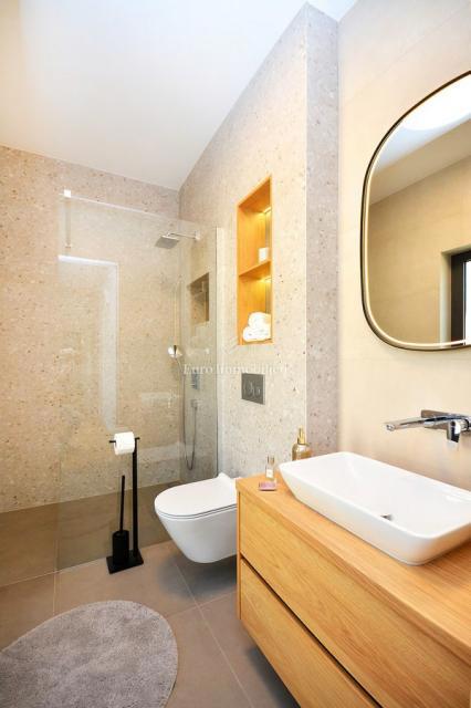 Villa di lusso con piscina e vista panoramica