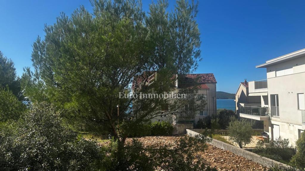 Brodarica, appartamento spazioso, a 50 m dal mare