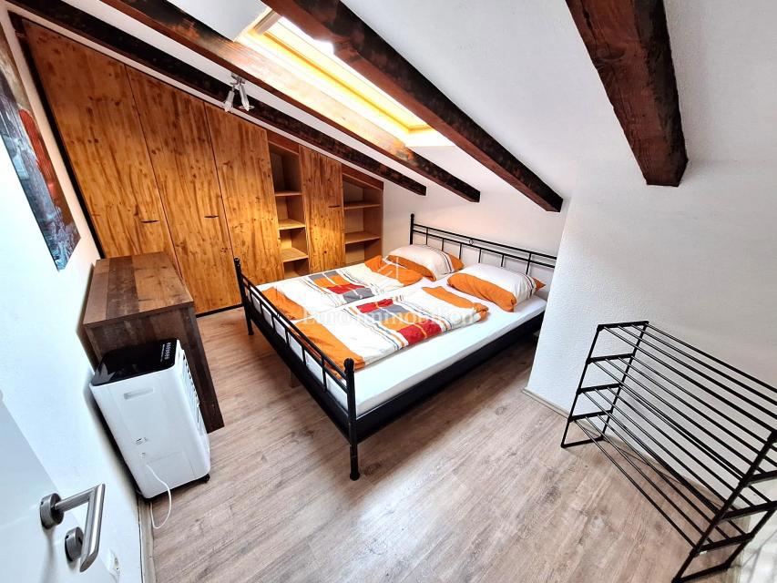 Malinska – due appartamenti con giardino e parcheggio