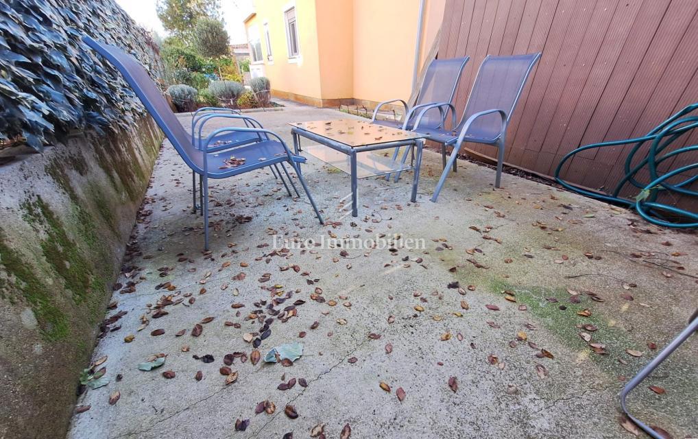 Malinska – due appartamenti con giardino e parcheggio