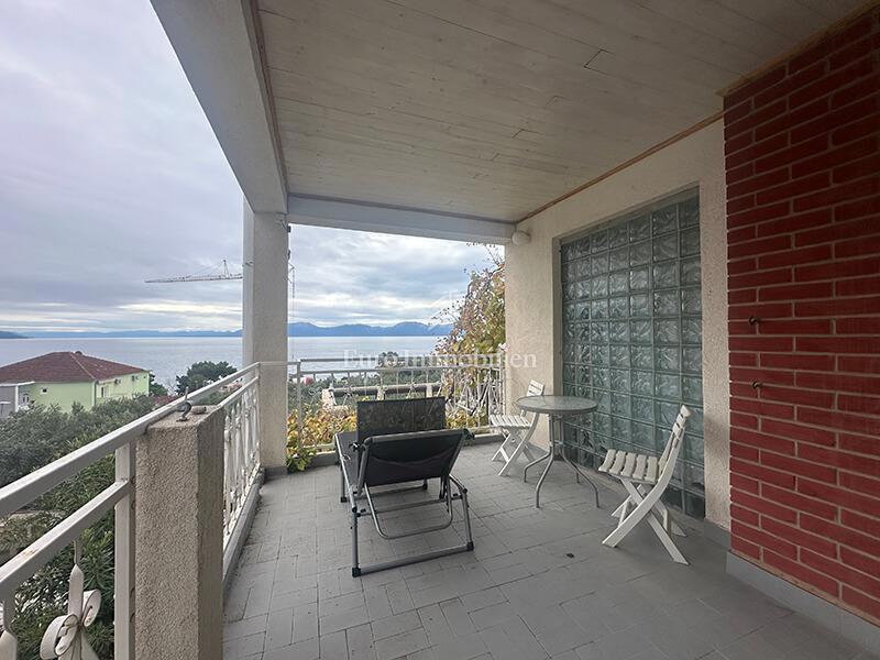 Casa con splendida vista mare vicino alla spiaggia