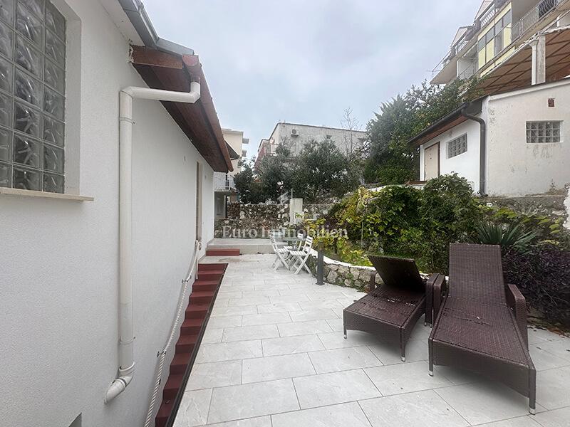 Casa con splendida vista mare vicino alla spiaggia