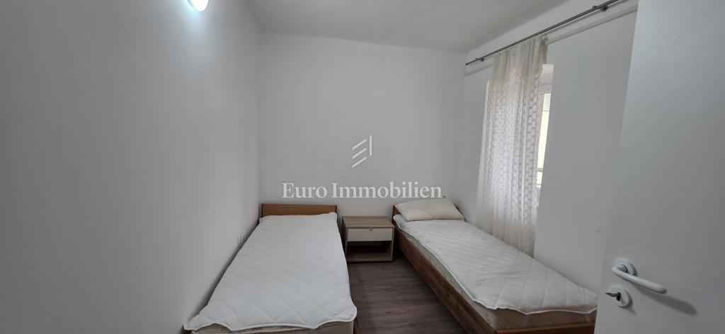 Casa con potenziale di investimento | Entroterra di Crikvenica