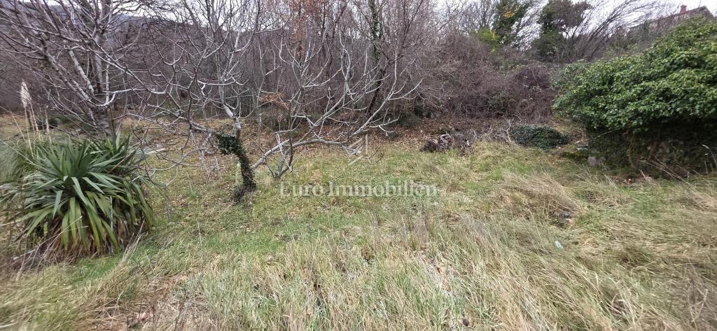 Casa con potenziale di investimento | Entroterra di Crikvenica