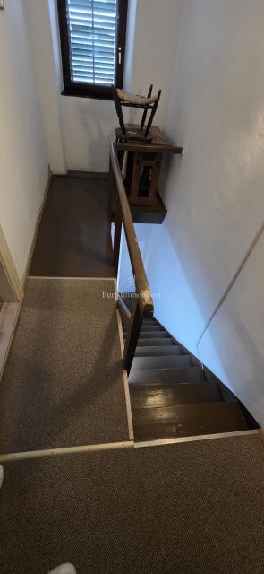 Casa con potenziale di investimento | Entroterra di Crikvenica