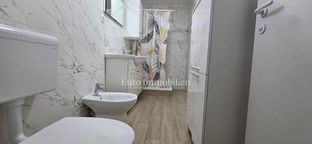 Casa con potenziale di investimento | Entroterra di Crikvenica