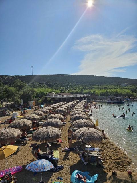Appartamento nuovo con giardino, vicino al mare
