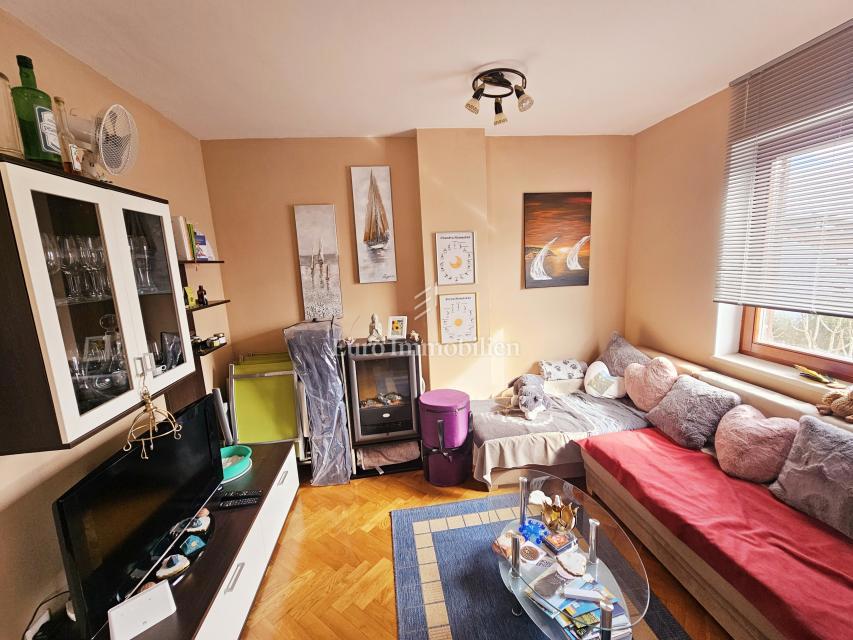 Malinska – appartamento con vista mare, posizione tranquilla