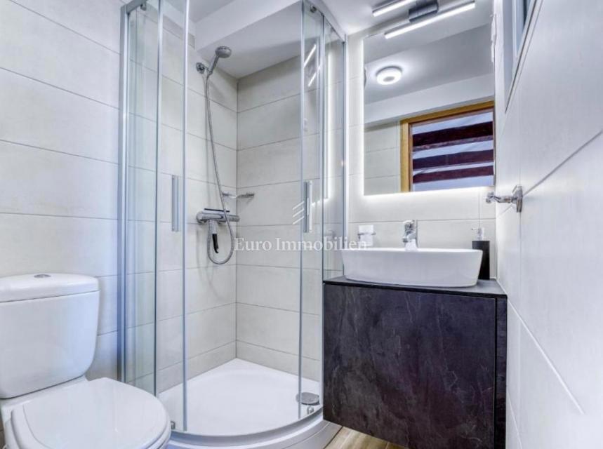 Casa in pietra autentica a Crikvenica – microlocalità tranquilla