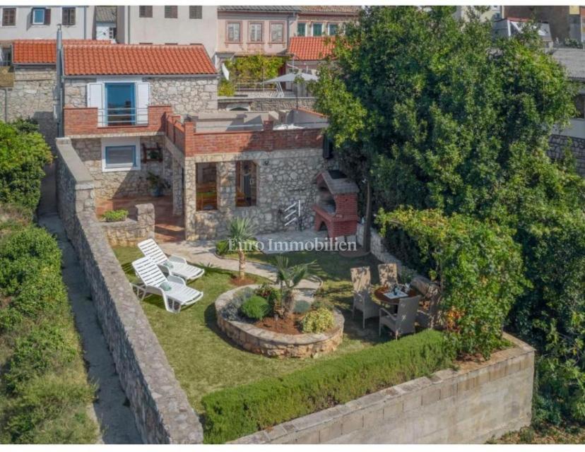 Casa in pietra autentica a Crikvenica – microlocalità tranquilla