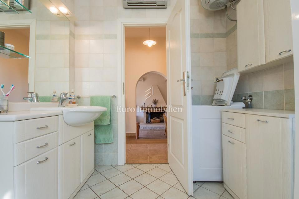 Casa a un piano con giardino e vista panoramica sul mare - Parenzo