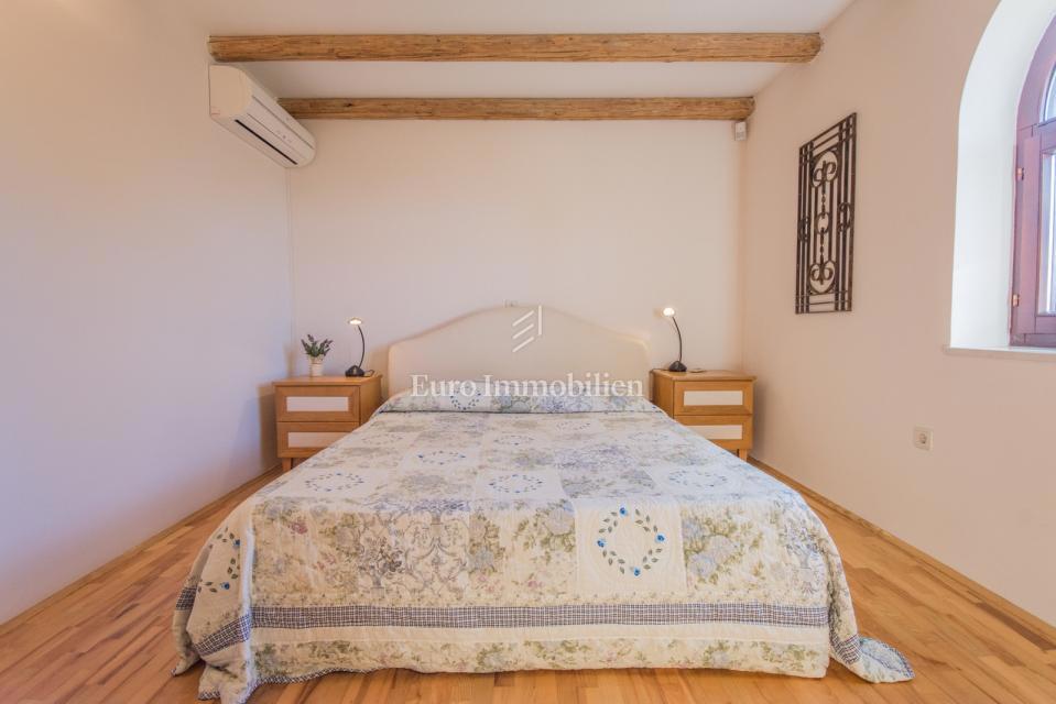 Casa a un piano con giardino e vista panoramica sul mare - Parenzo