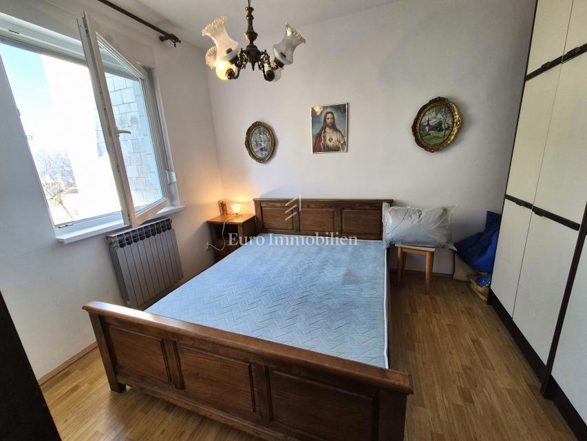 Njivice - Kijac, appartamento con una camera da letto