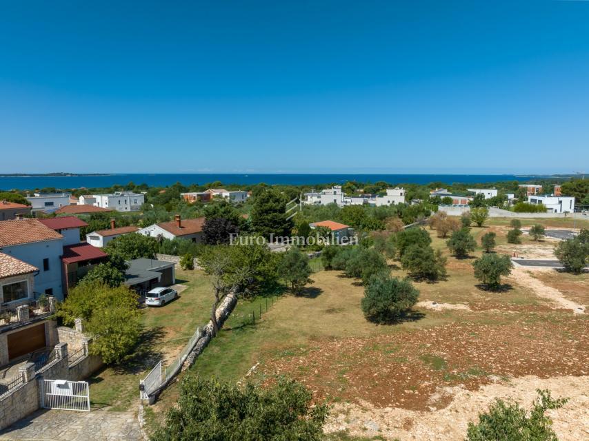 Istria, Peroj – Terreno edificabile con infrastrutture