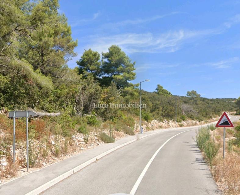 Šolta – terreno ideale per costruzione e investimento