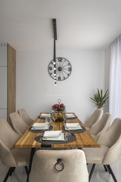 Villa moderna con piscina, a 150 m dal mare - Zaton, Nin