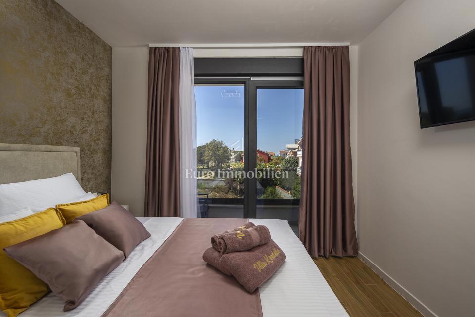 Villa moderna con piscina, a 150 m dal mare - Zaton, Nin