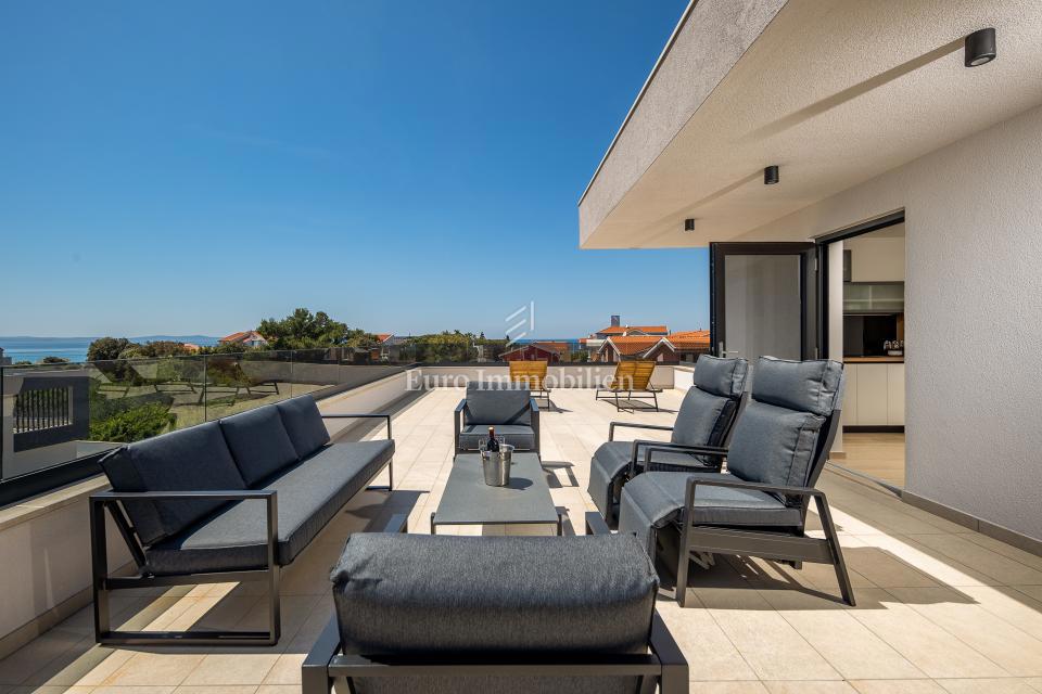 Villa moderna con piscina, a 150 m dal mare - Zaton, Nin