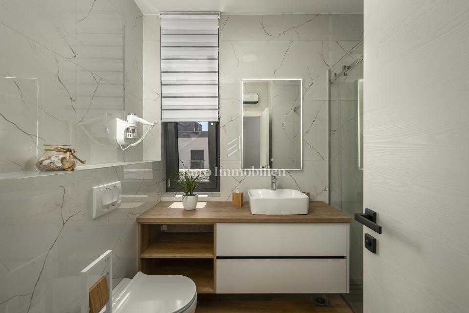 Villa moderna con piscina, a 150 m dal mare - Zaton, Nin