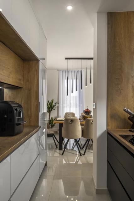 Villa moderna con piscina, a 150 m dal mare - Zaton, Nin