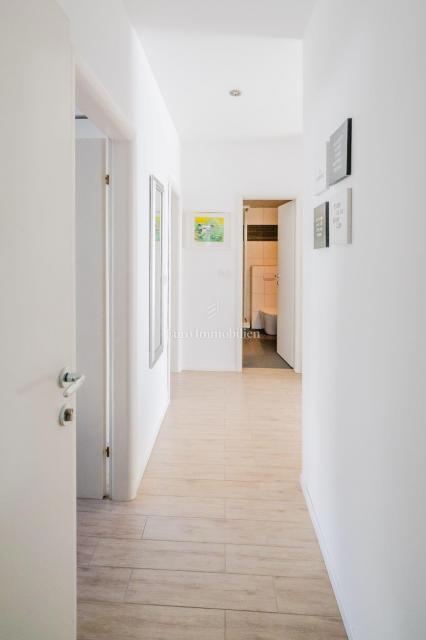 Crikvenica - casa con 4 appartamenti e vista mare