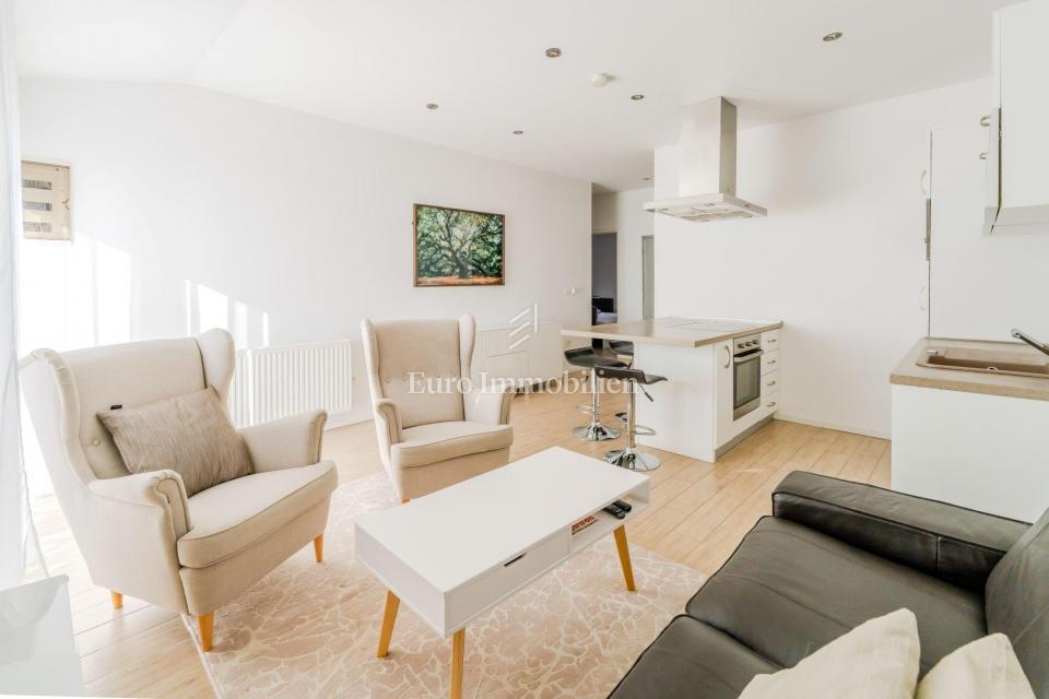 Crikvenica - casa con 4 appartamenti e vista mare