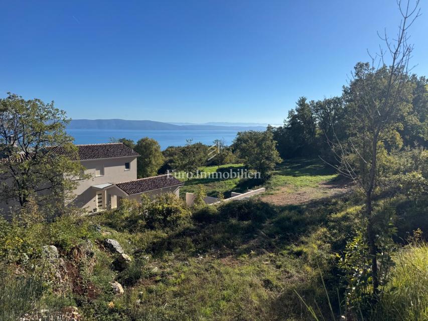 Drenje - terreno edificabile con progetto di villa