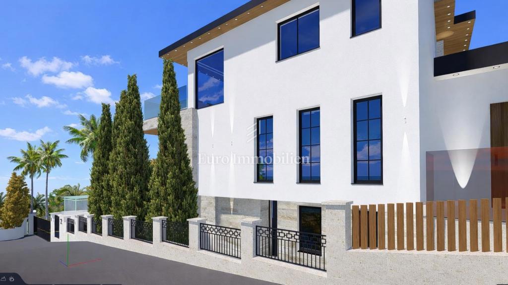 Attico di lusso con vista mare vicino a Opatija