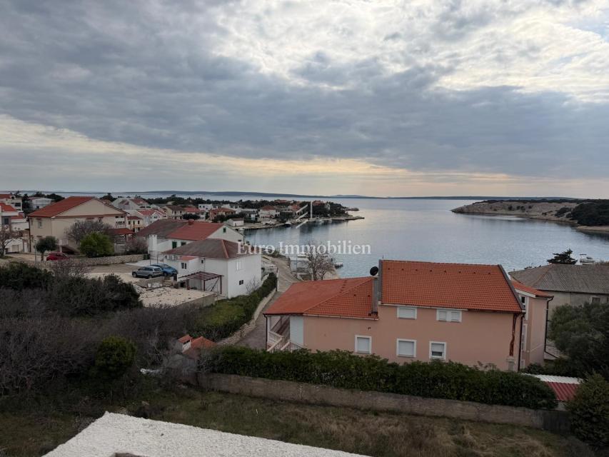 Isola di Pag, Šimuni - nuovo appartamento con terrazza