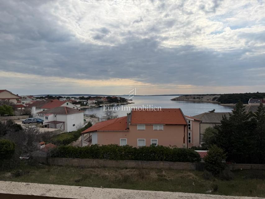 Isola di Pag, Šimuni - nuovo appartamento con terrazza