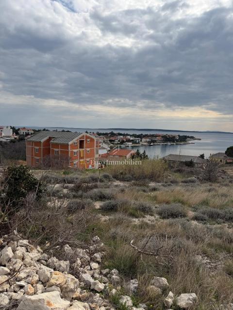 Isola di Pag, Šimuni - nuovo appartamento con terrazza