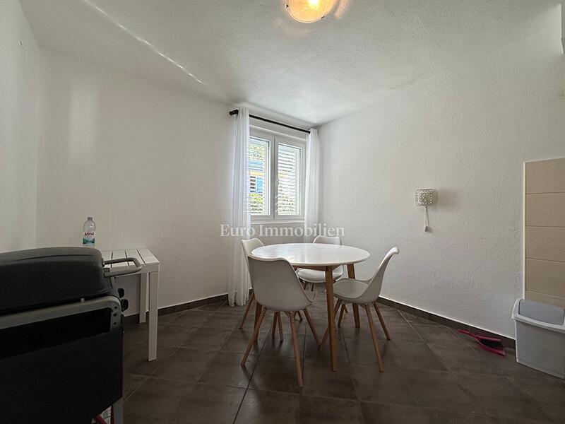 Promajna - condominio vicino alla spiaggia