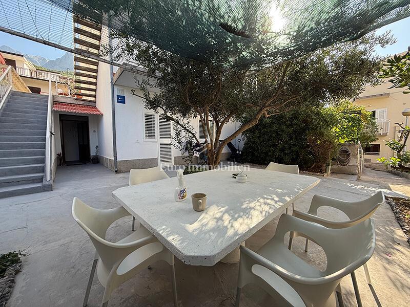 Promajna - condominio vicino alla spiaggia