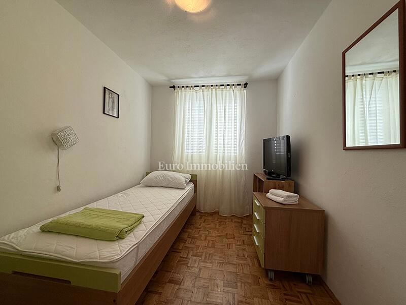 Promajna - condominio vicino alla spiaggia