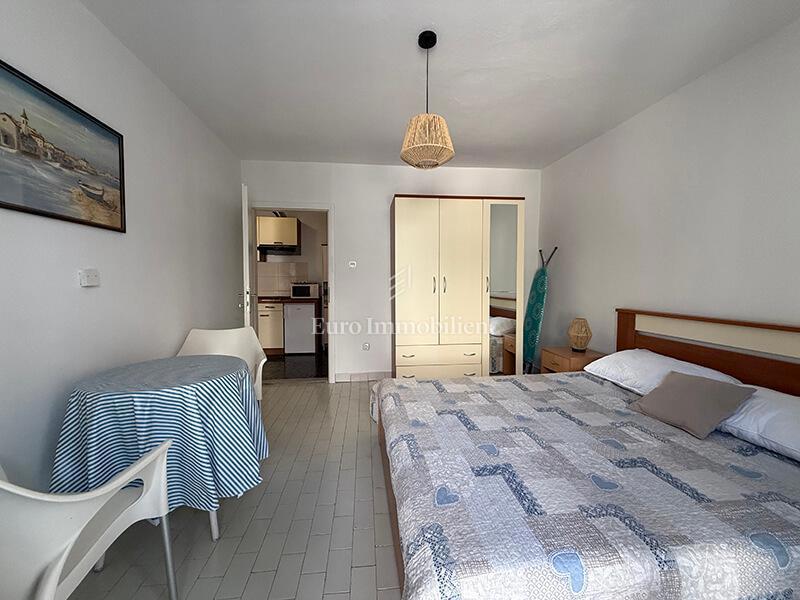 Promajna - condominio vicino alla spiaggia