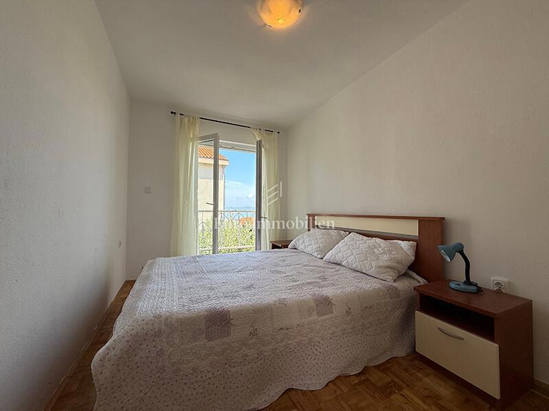 Promajna - condominio vicino alla spiaggia